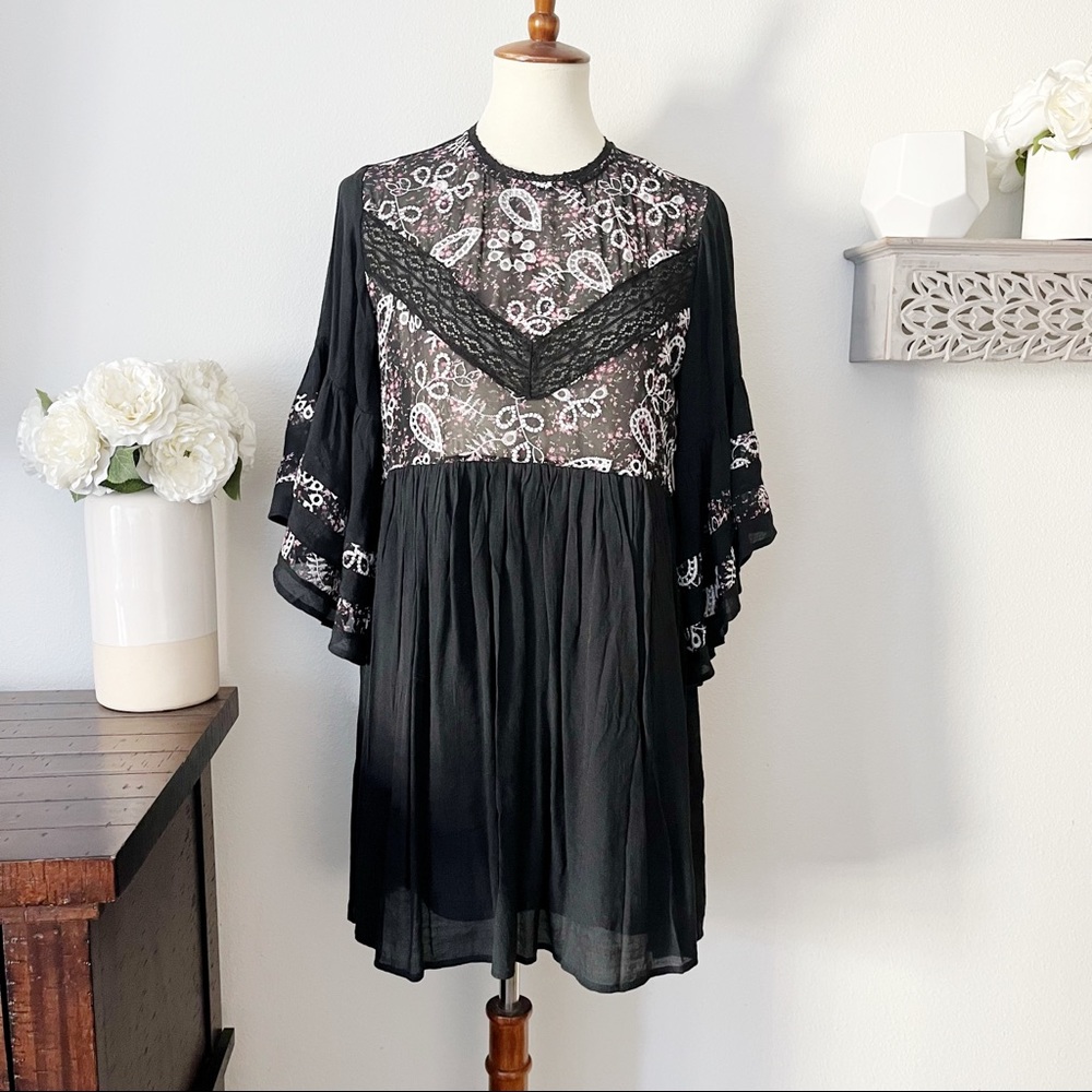 Umgee Boho Bliss black embroidered babydoll mini dress size small NEW with tags